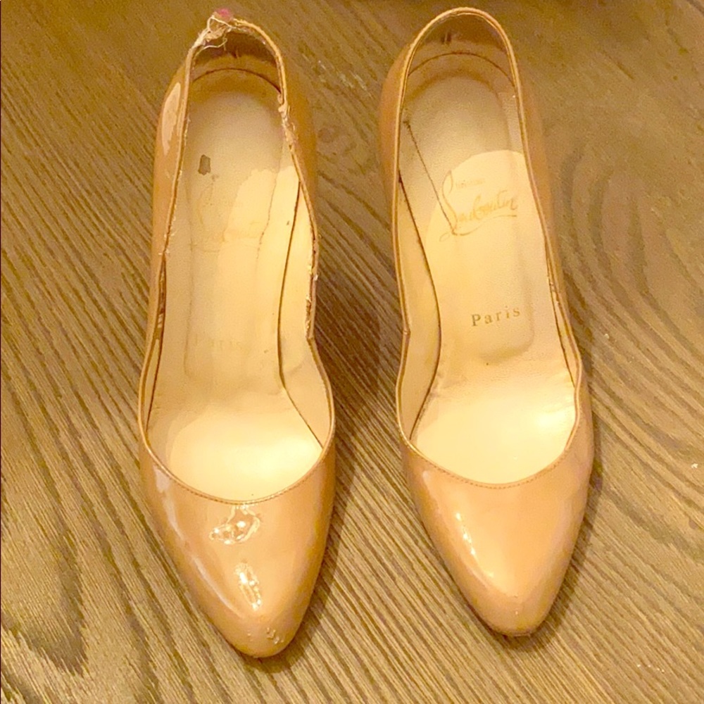 Christian louboutin classic pumps